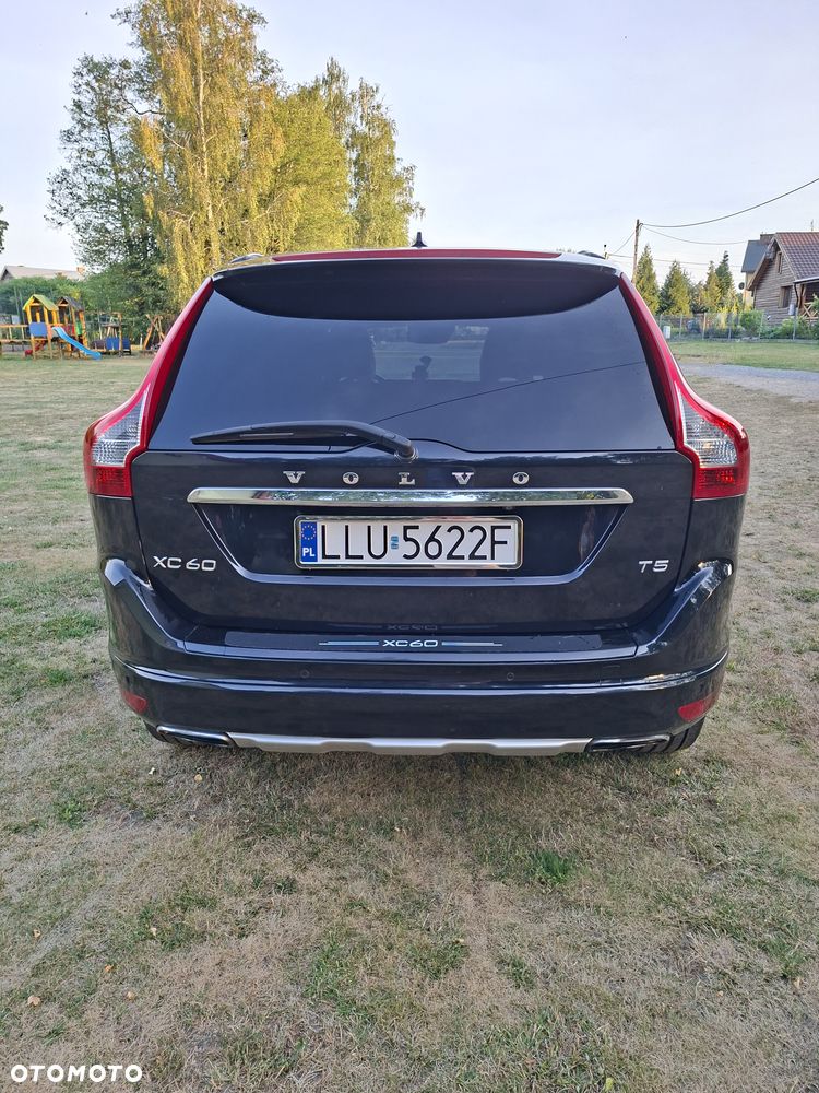 Volvo XC 60 - 6