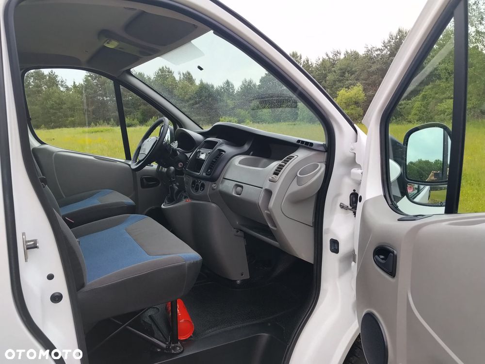 Renault Trafic - 18