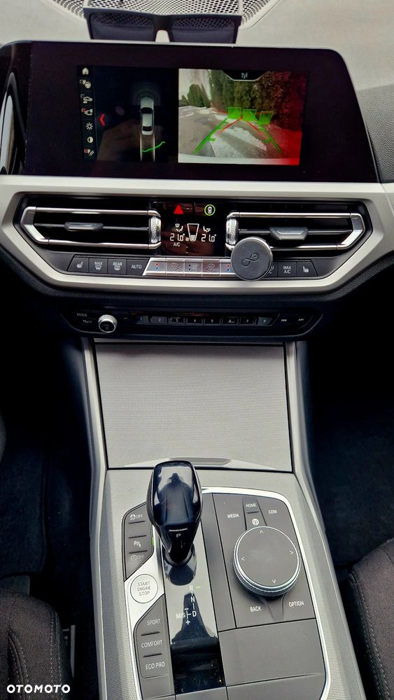 BMW Seria 3 318i Advantage - 12