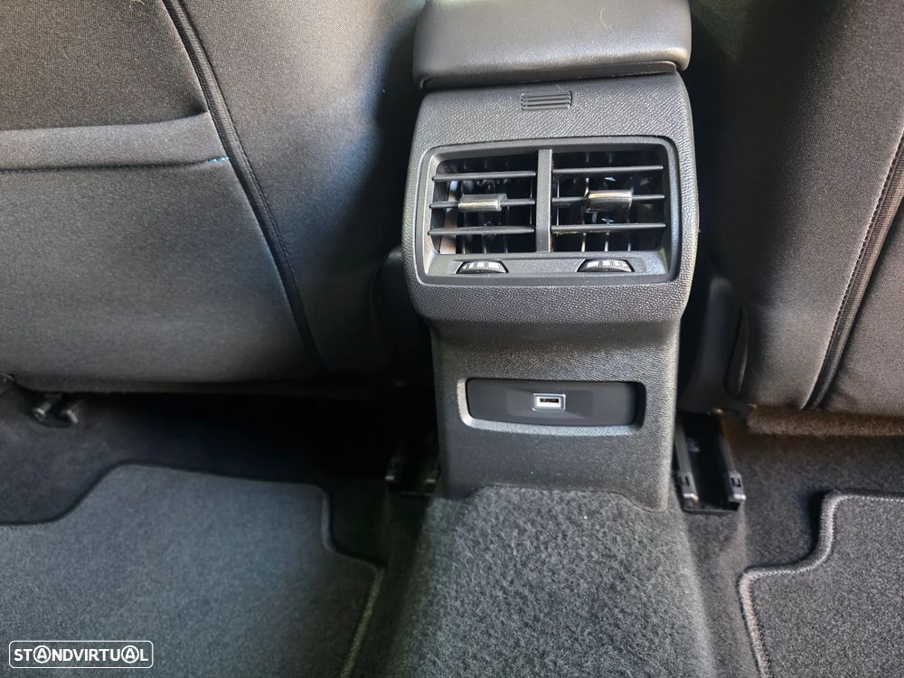 Citroën C4 BlueHDi 110 Stop&Start FEEL - 40