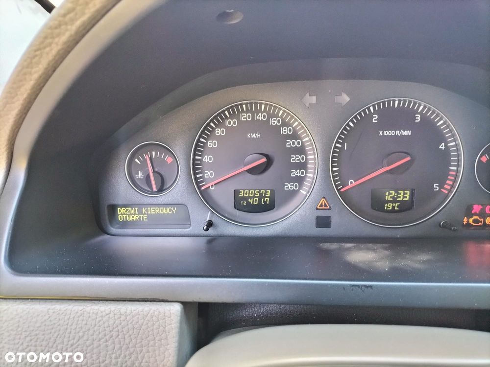 Volvo XC 90 2.4 D5 Momentum - 10