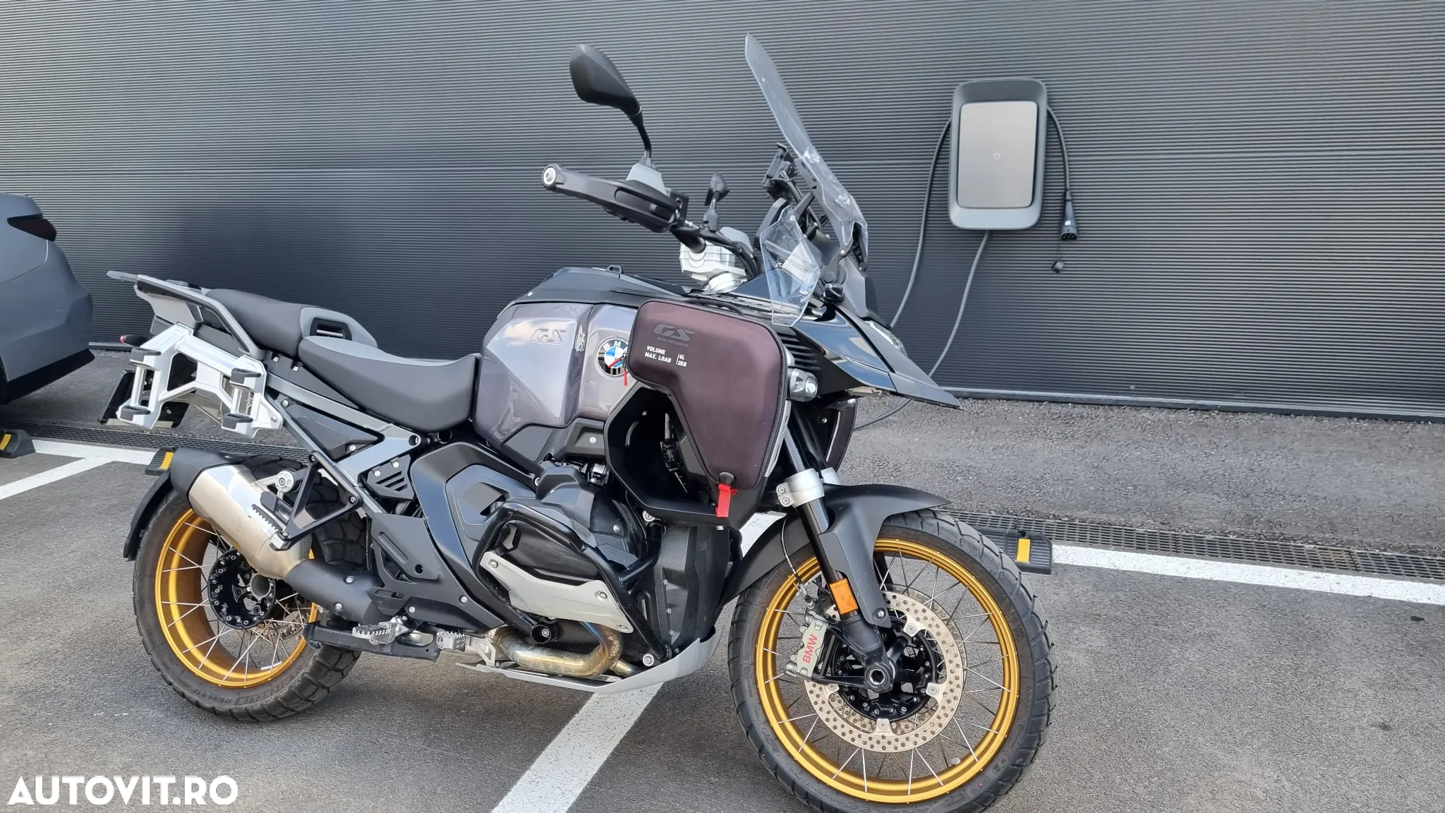 BMW R1300GS Adventure - 2