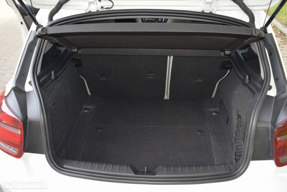 BMW 116 dA Line Urban - 52