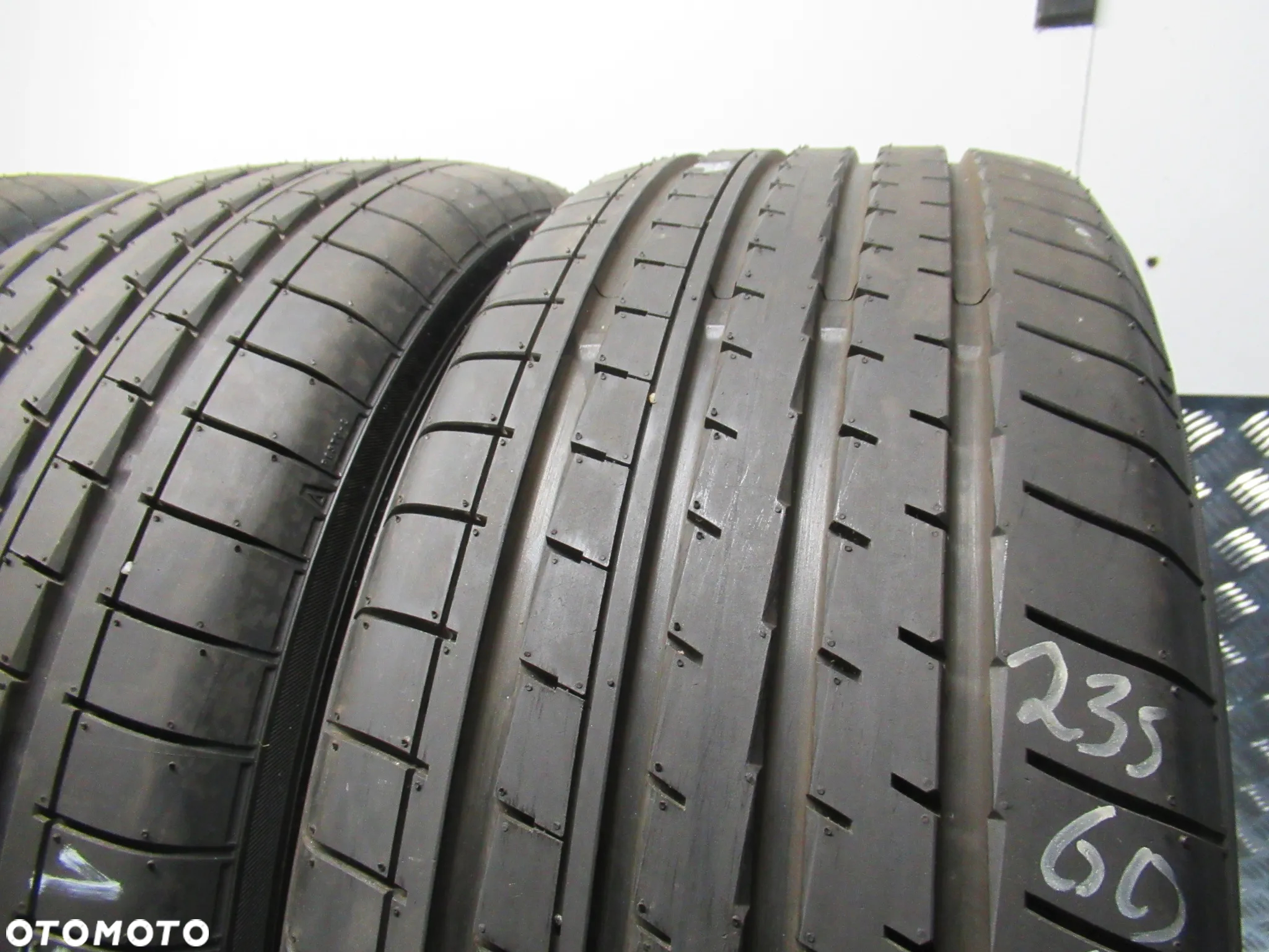 DEMO 4x Yokohama Advan V61 235/60/18 103H nr.1862 23rok - 2
