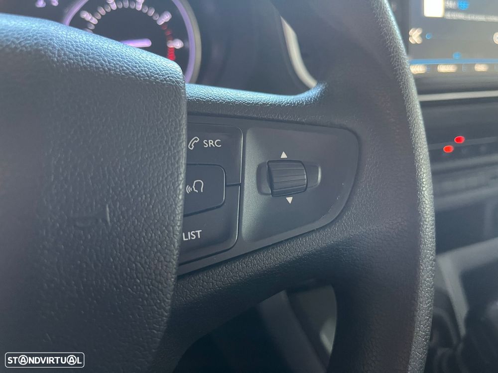 Peugeot Expert 2.0 BlueHDi L2H1 Semi-Vidrado - 24