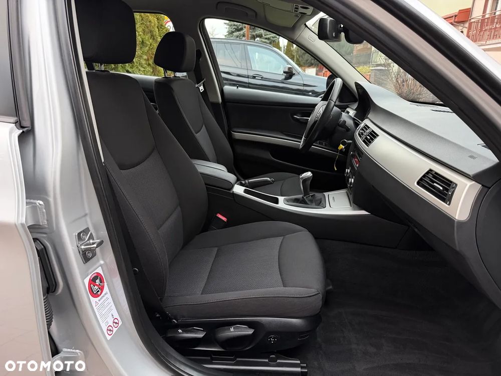 BMW Seria 3 318d DPF Edition Exclusive - 6