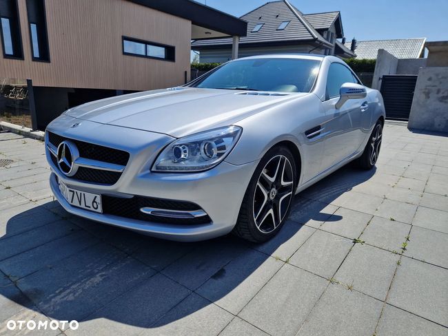 Mercedes-Benz SLK 250 (BlueEFFICIENCY) 7G-TRONIC