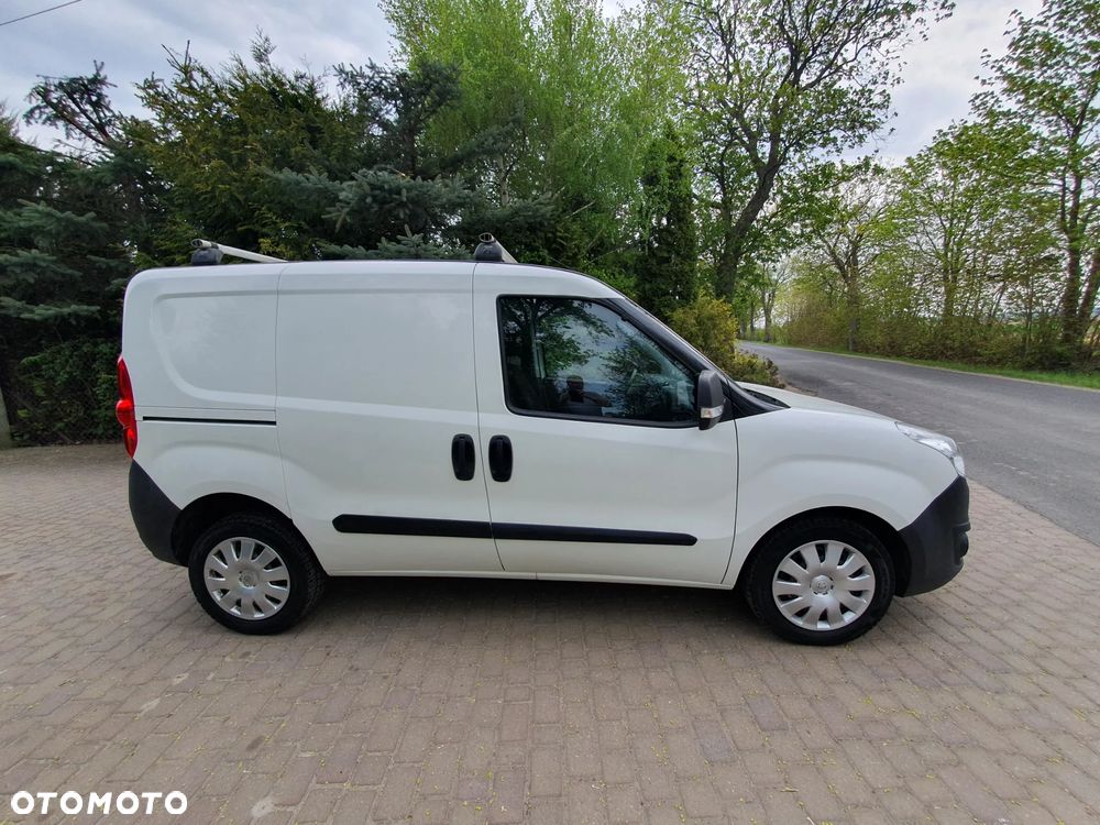 Opel COMBO - 3