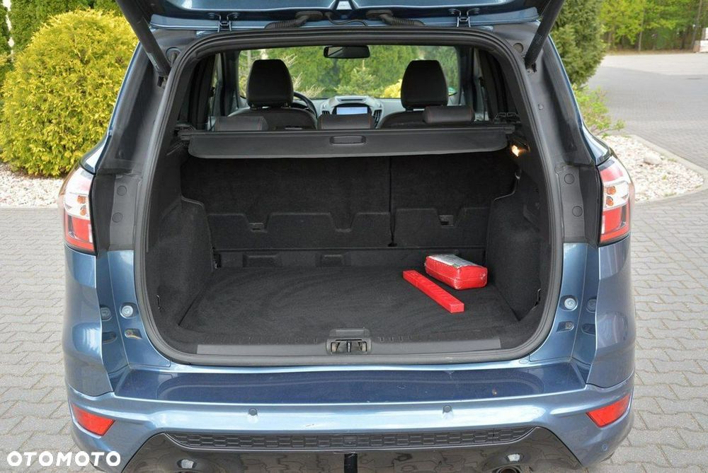 Ford Kuga 2.0 TDCi 4x4 ST-Line - 35