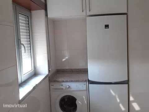 Quarto apartamento centro de Coimbra - Grande imagem: 3/12