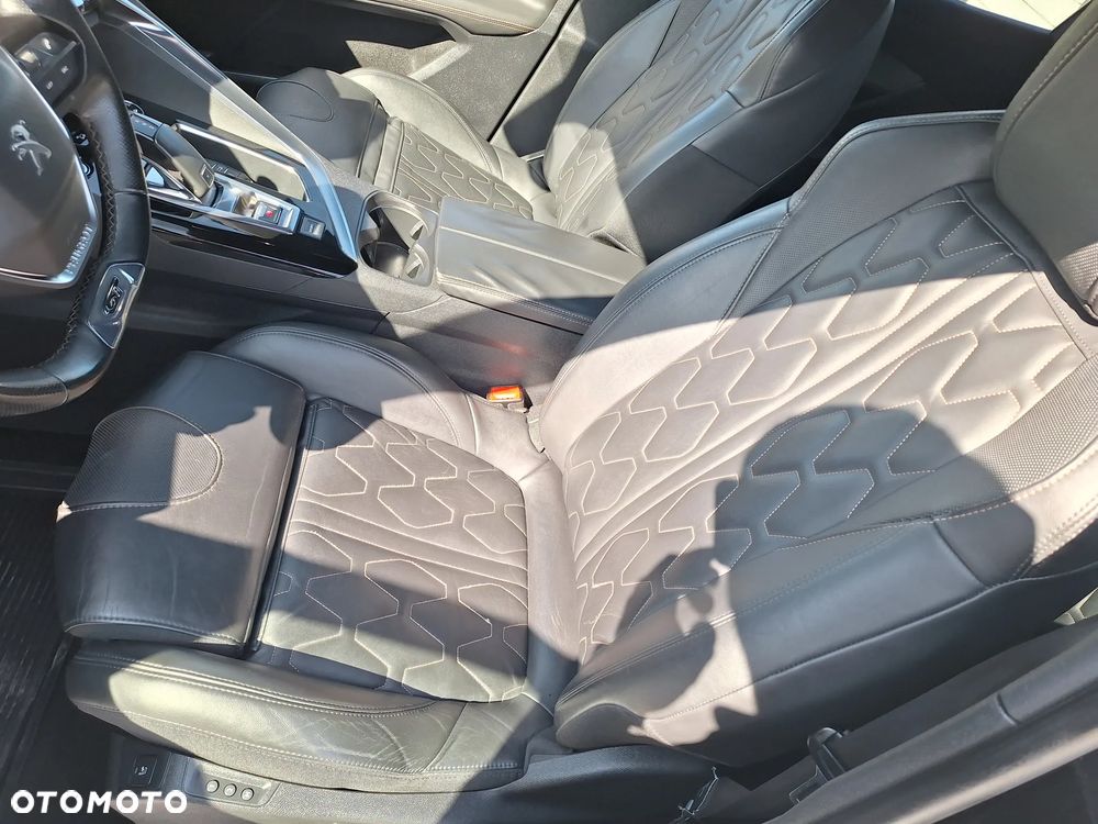 Peugeot 3008 BlueHDi 180 Stop & Start EAT6 GT - 12