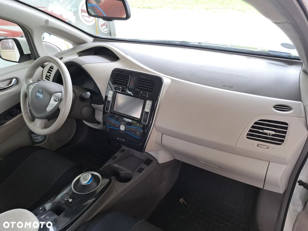Nissan Leaf - 10