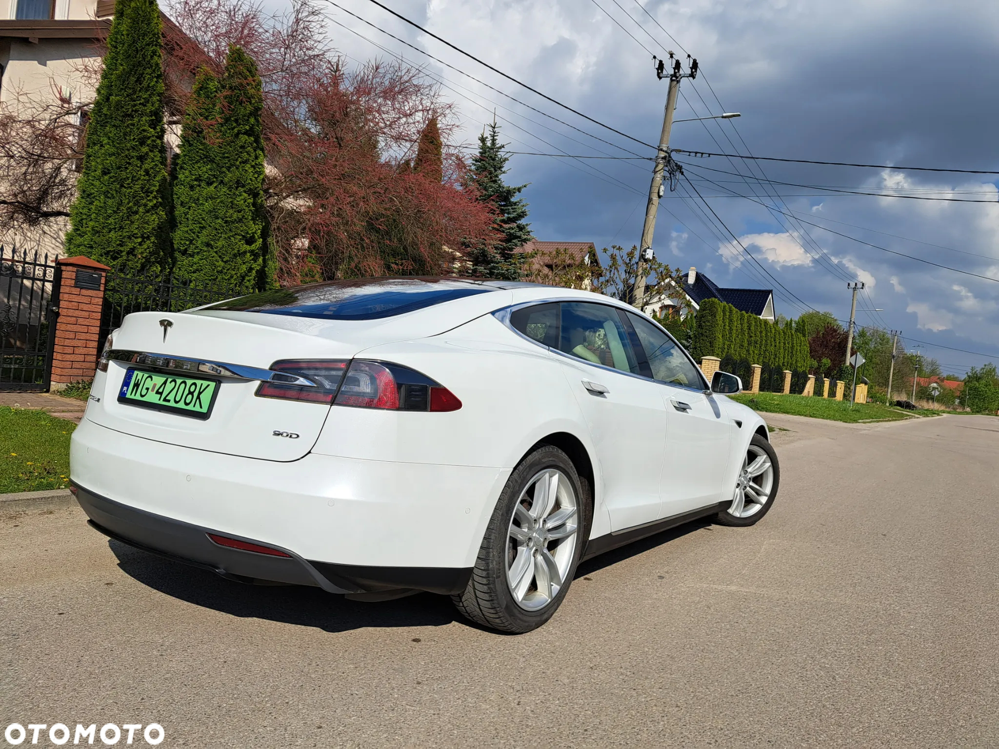 Tesla Model S Long Range Plus - 3