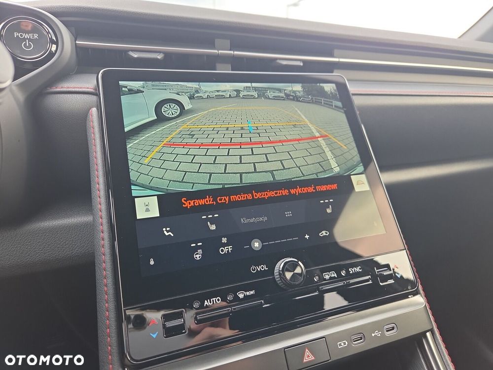 Lexus LBX 1.5 Hybrid Emotion - 27