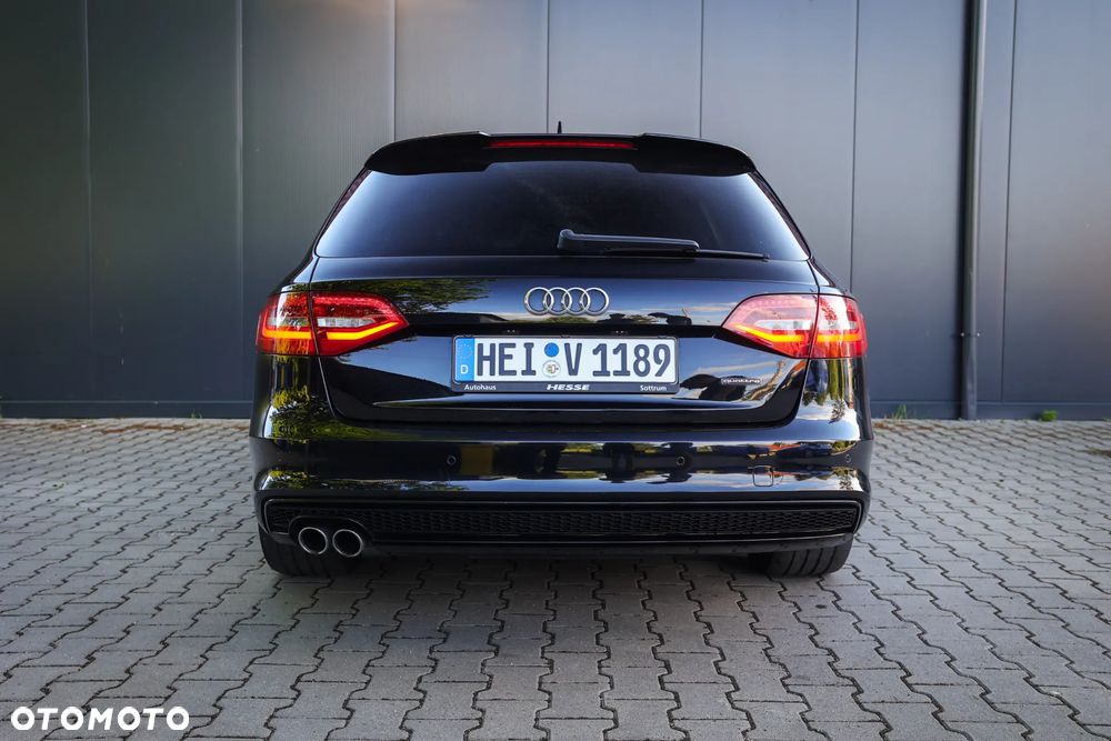 Audi A4 Avant 2.0 TDI DPF clean diesel quattro S line Sportpaket - 14