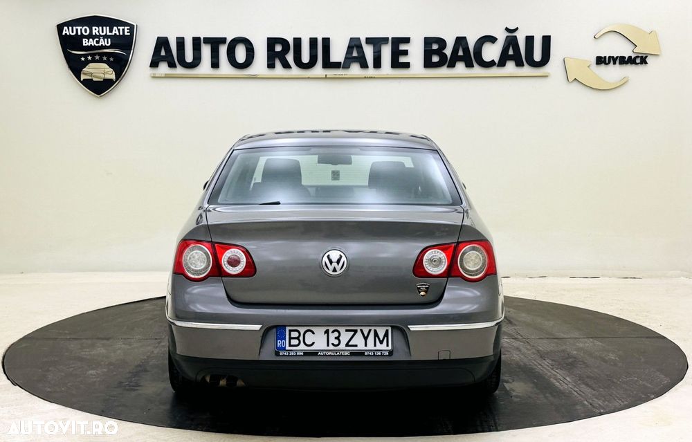 Volkswagen Passat - 11