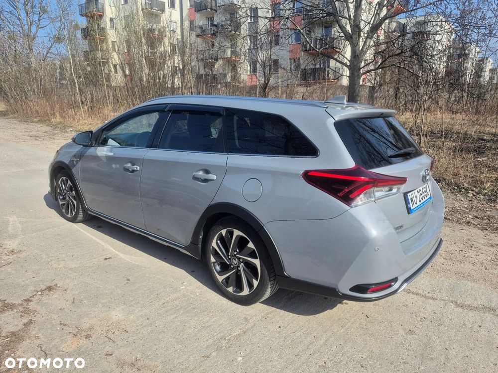 Toyota Auris Hybrid 135 Freestyle - 3