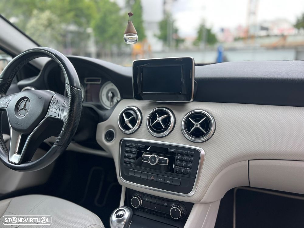 Mercedes-Benz A 180 CDi BE Edition Urban - 16