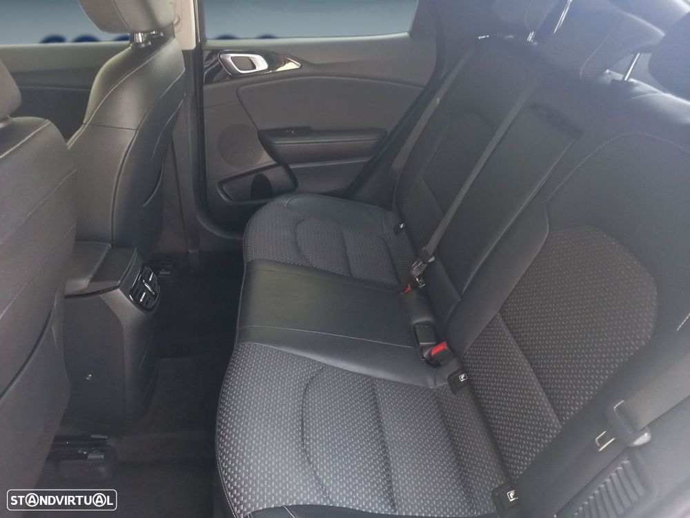 Kia XCeed 1.6 GDi PHEV Tech - 14