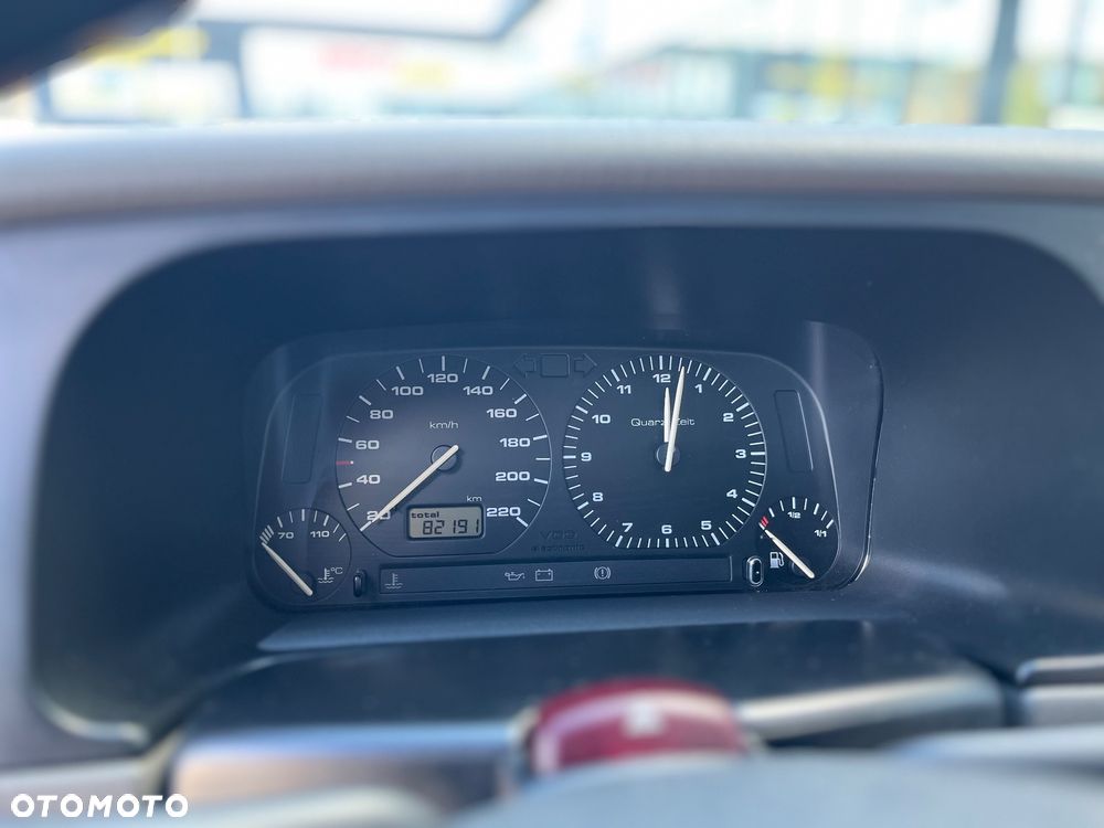 Volkswagen Golf 1.8 GL - 7