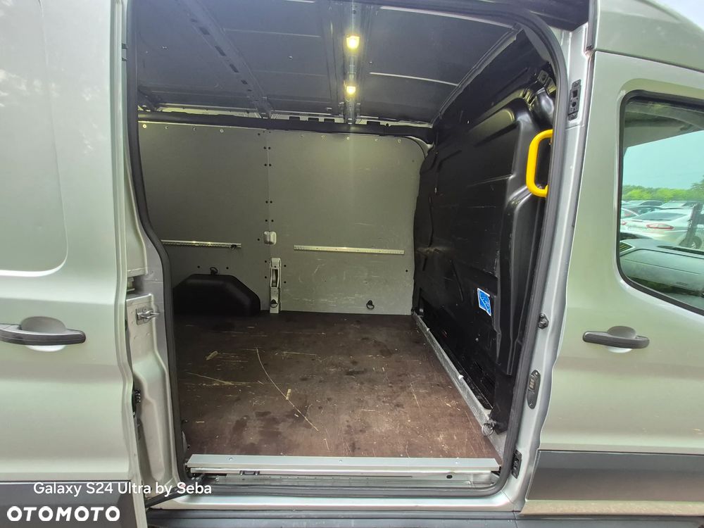 Ford Transit - 20