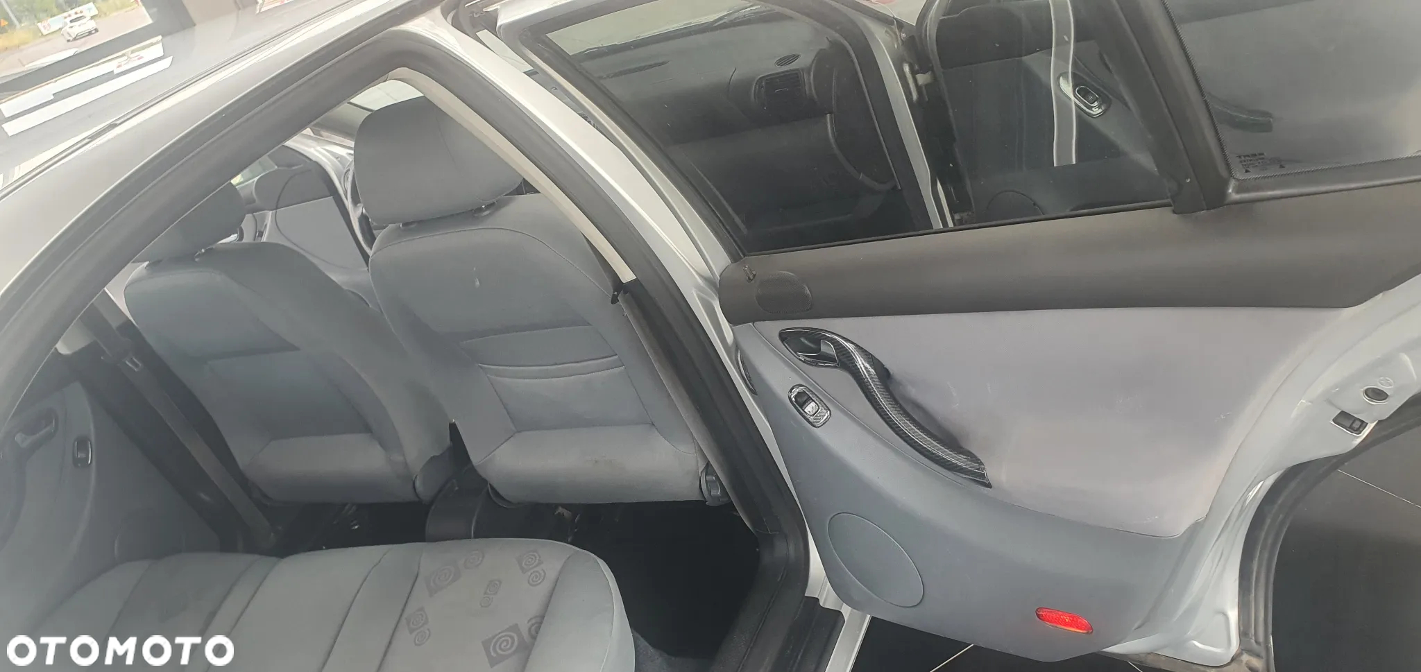 Seat Leon 1.9 TDI Signo - 27