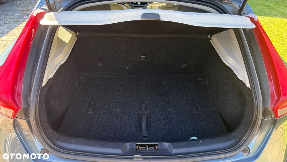Volvo V40 - 4