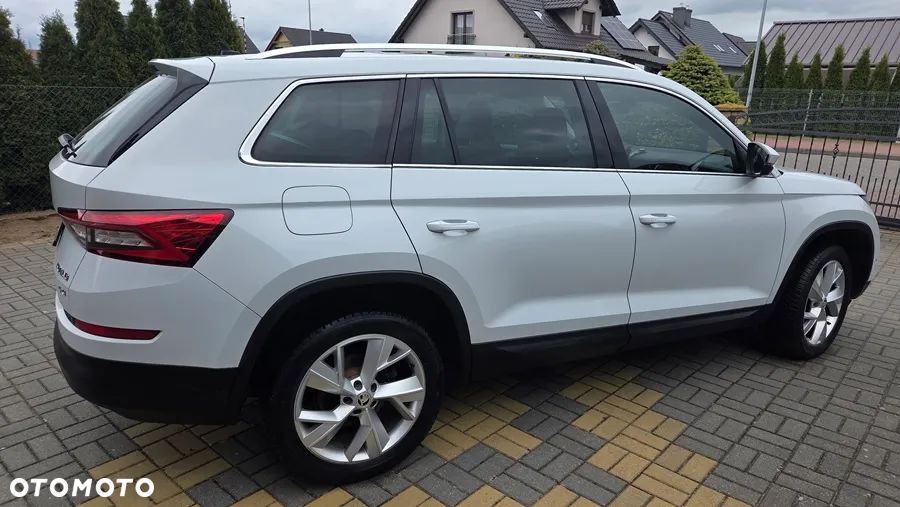 Skoda Kodiaq 2.0 TDI 4x4 DSG Sportline - 4