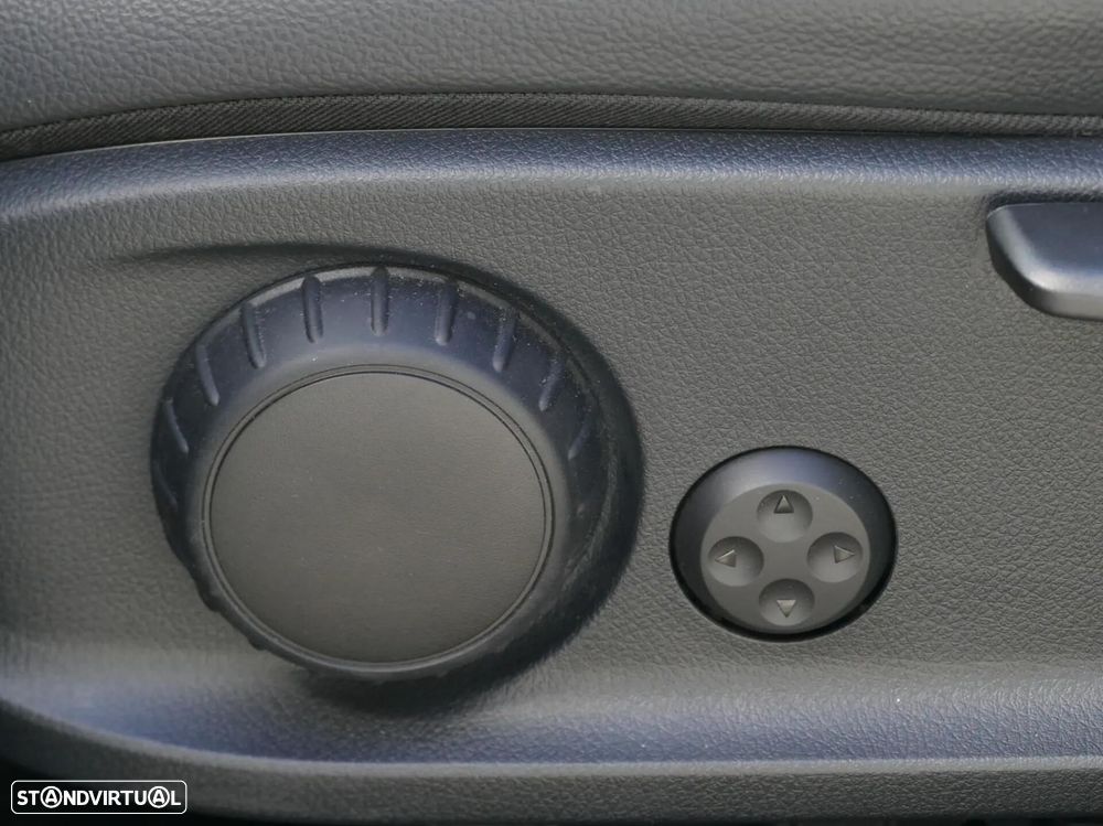 Mercedes-Benz EQB 250 Progressive - 26