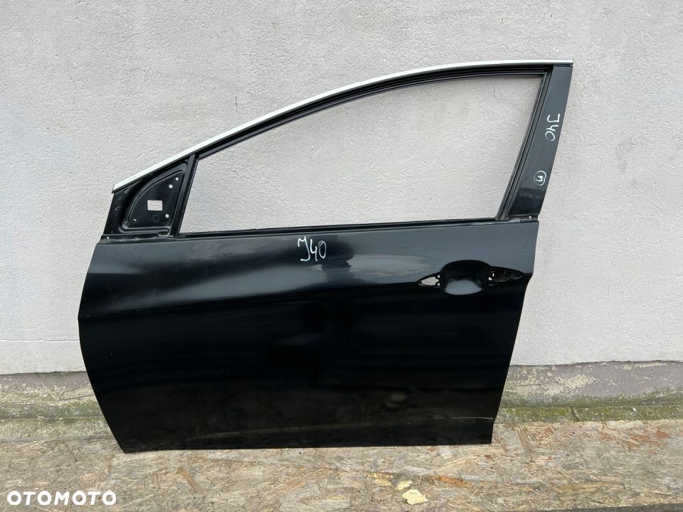 HYUNDAI I40 DRZWI LEWE PRZEDNIE - 1
