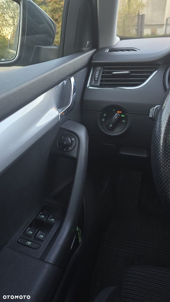 Skoda Octavia 1.6 TDI Style DSG - 7