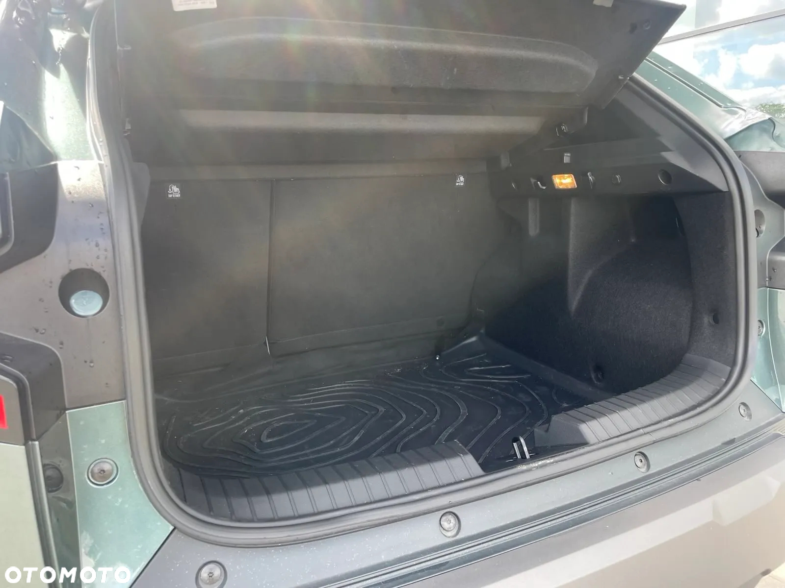 Dacia Duster 1.6 Full Hybrid 140 Extreme MMT - 12
