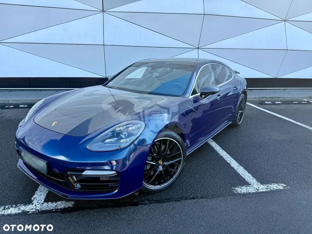 Porsche Panamera 4S - 1