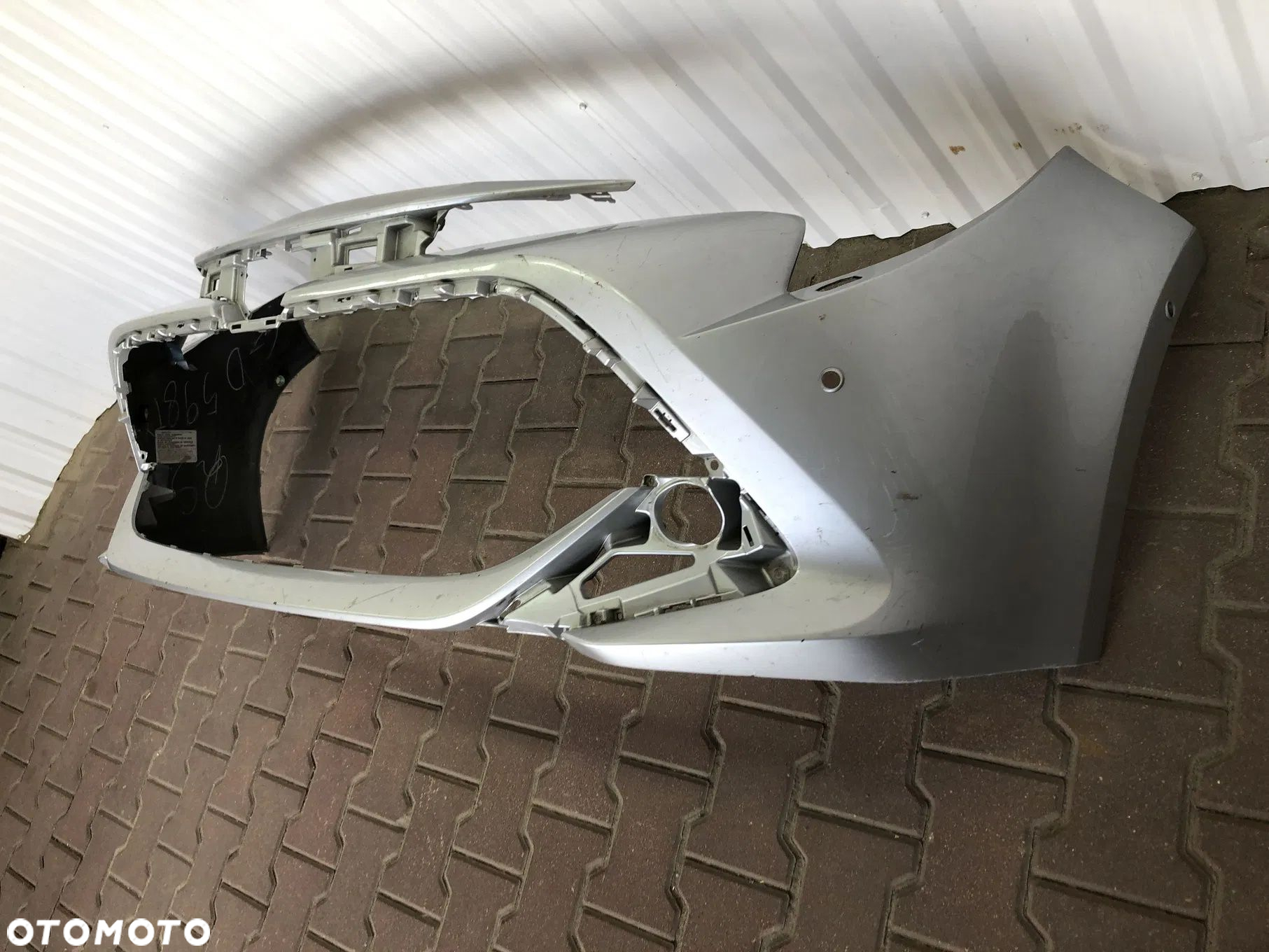 TOYOTA COROLLA E21 19- HB KOmbi zderzak przód przedni 6xPDC - 5