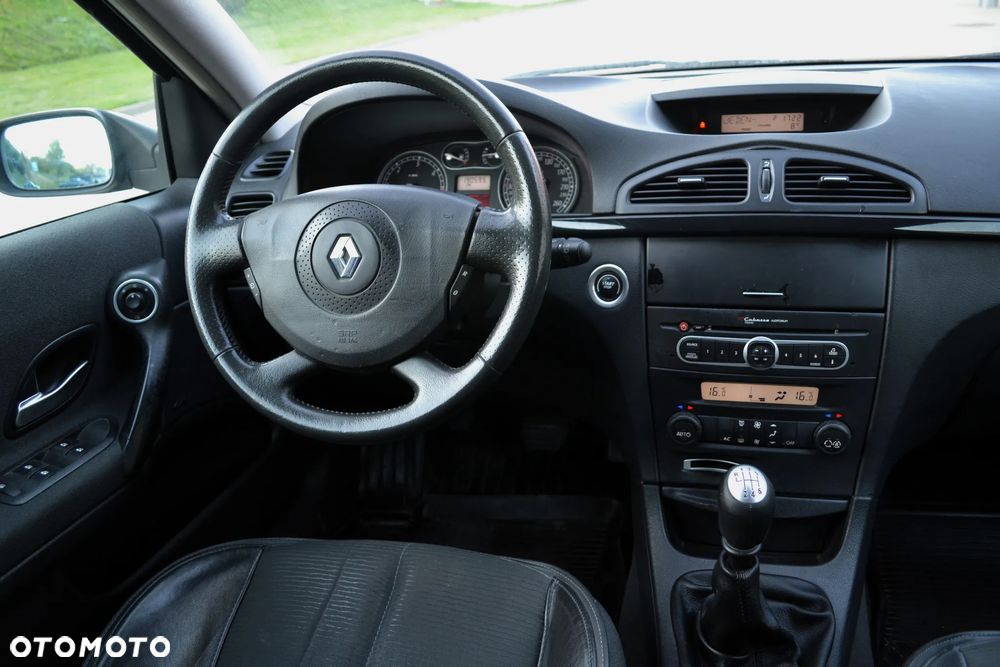 Renault Laguna 2.2 dCi FAP Privilege Plus - 9