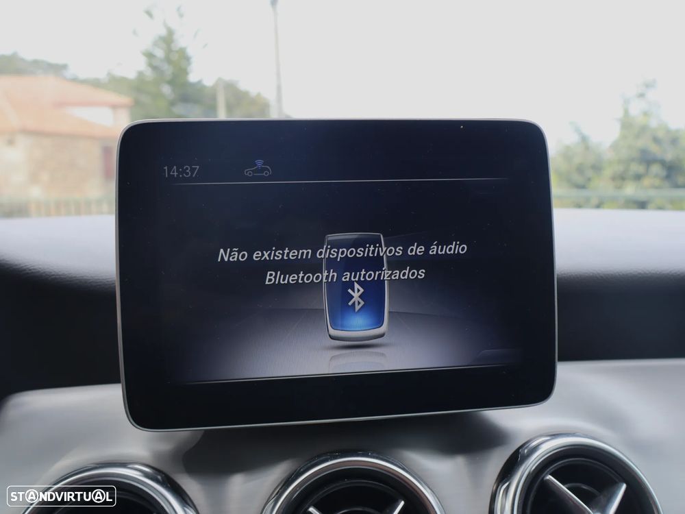 Mercedes-Benz GLA 180 d AMG Line - 19