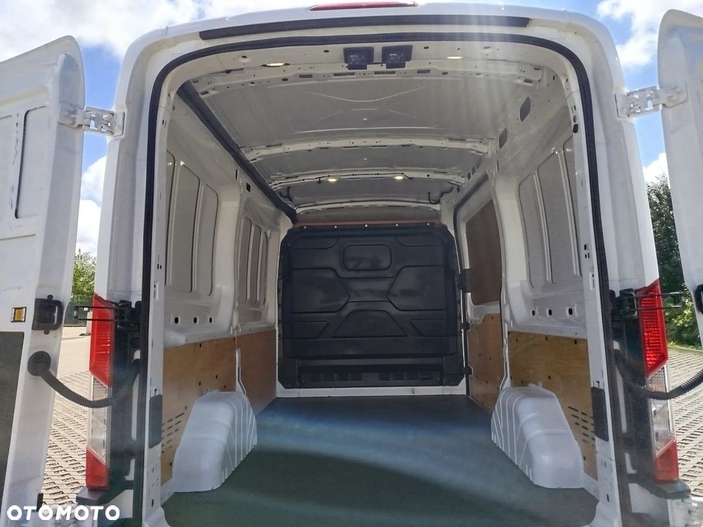 Ford Transit ŚREDNIAK KLIMA STAN SALON - 26