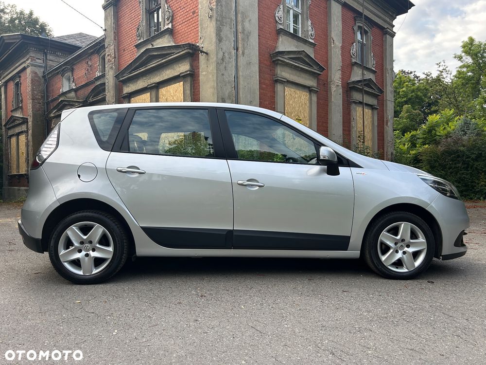 Renault Scenic 1.6 16V 110 TomTom Edition - 9