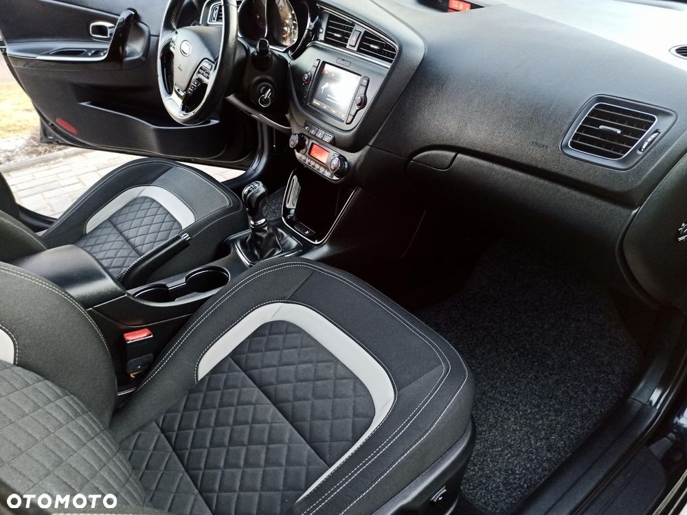 Kia Ceed 1.6 CRDi GT Line - 13