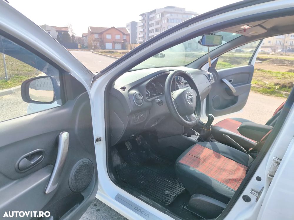 Dacia Logan 0.9 90CP Ambiance - 8