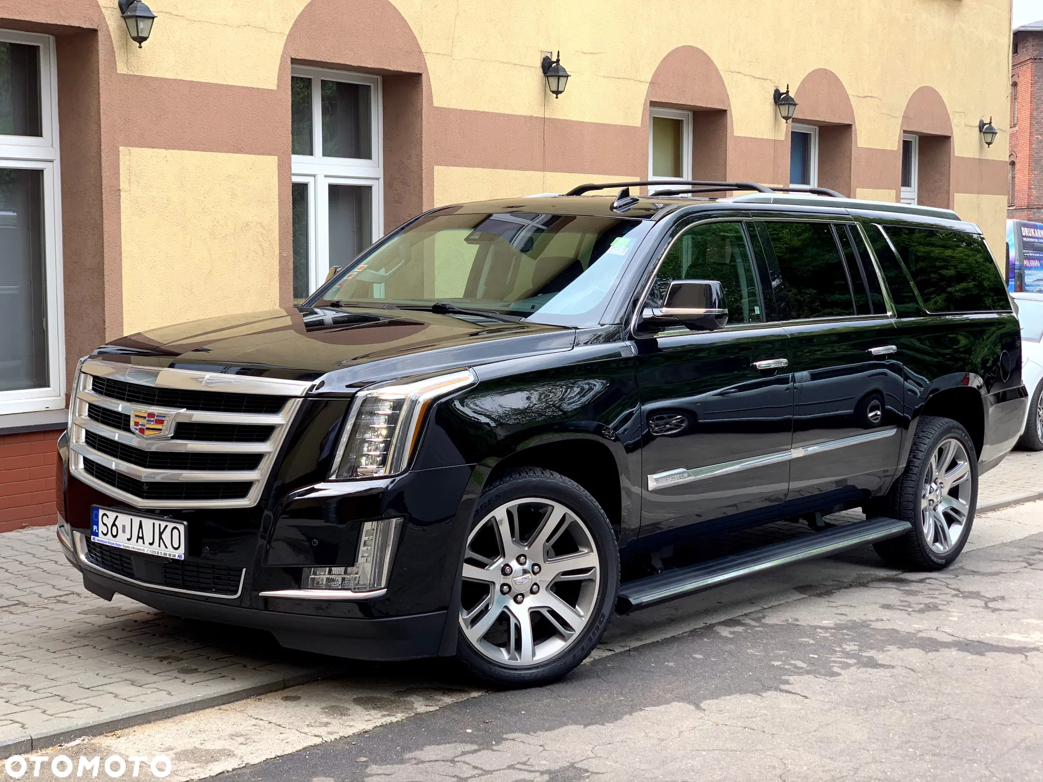 Cadillac Escalade ESV 6.2 V8 AWD AT Premium - 5