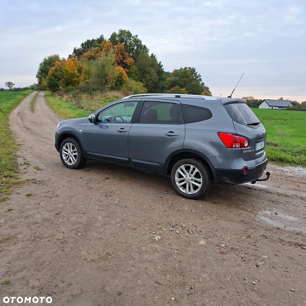 Nissan Qashqai+2 - 15
