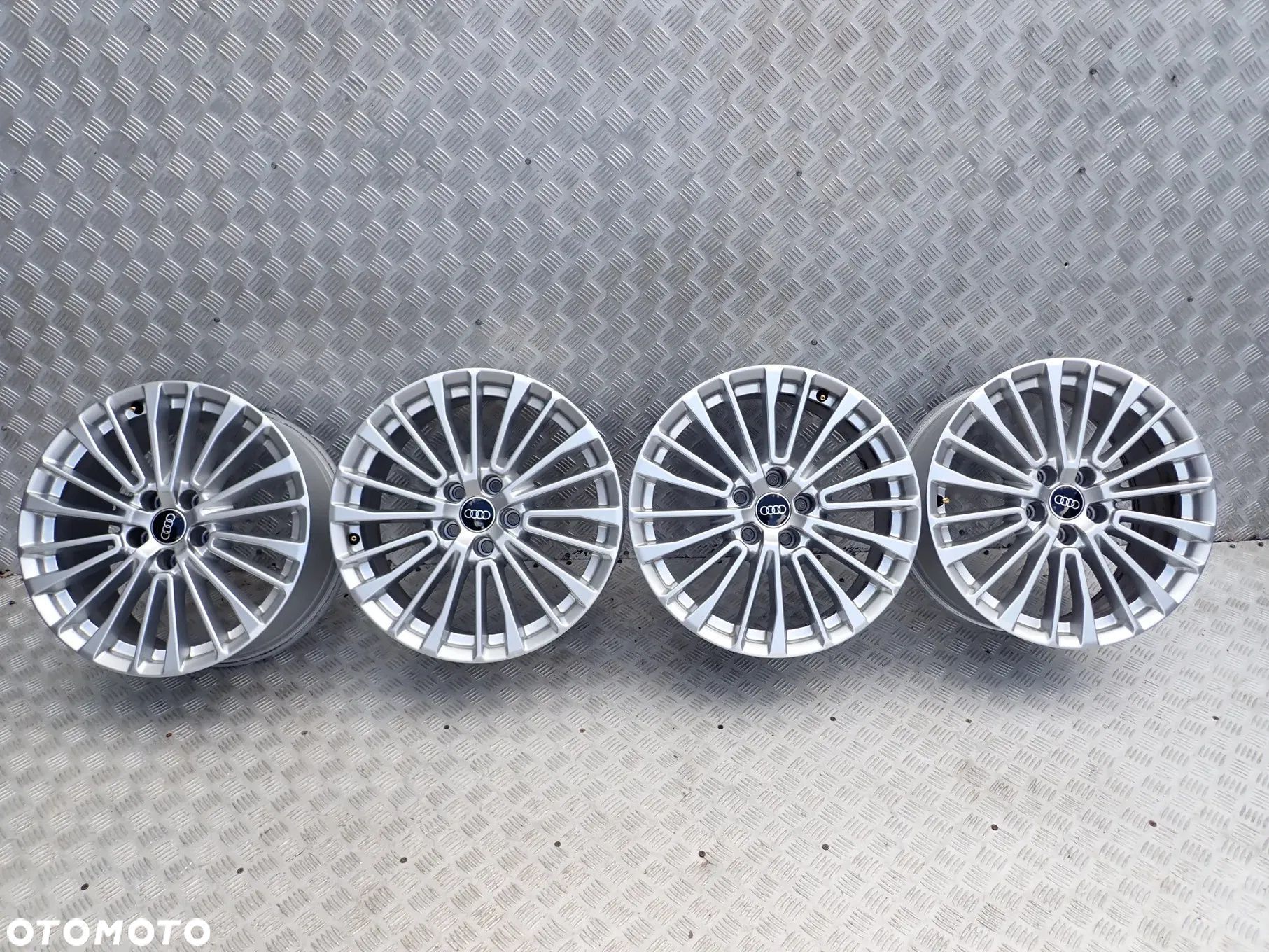 FELGI ALUMINIOWE AUDI A6 C7 A5 5X112 ET39 8JX18 4K0601025C - 1