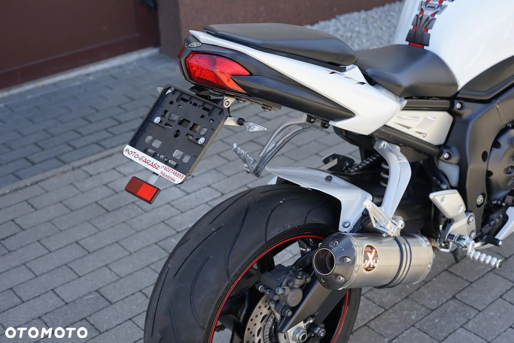 Yamaha FZ - 7