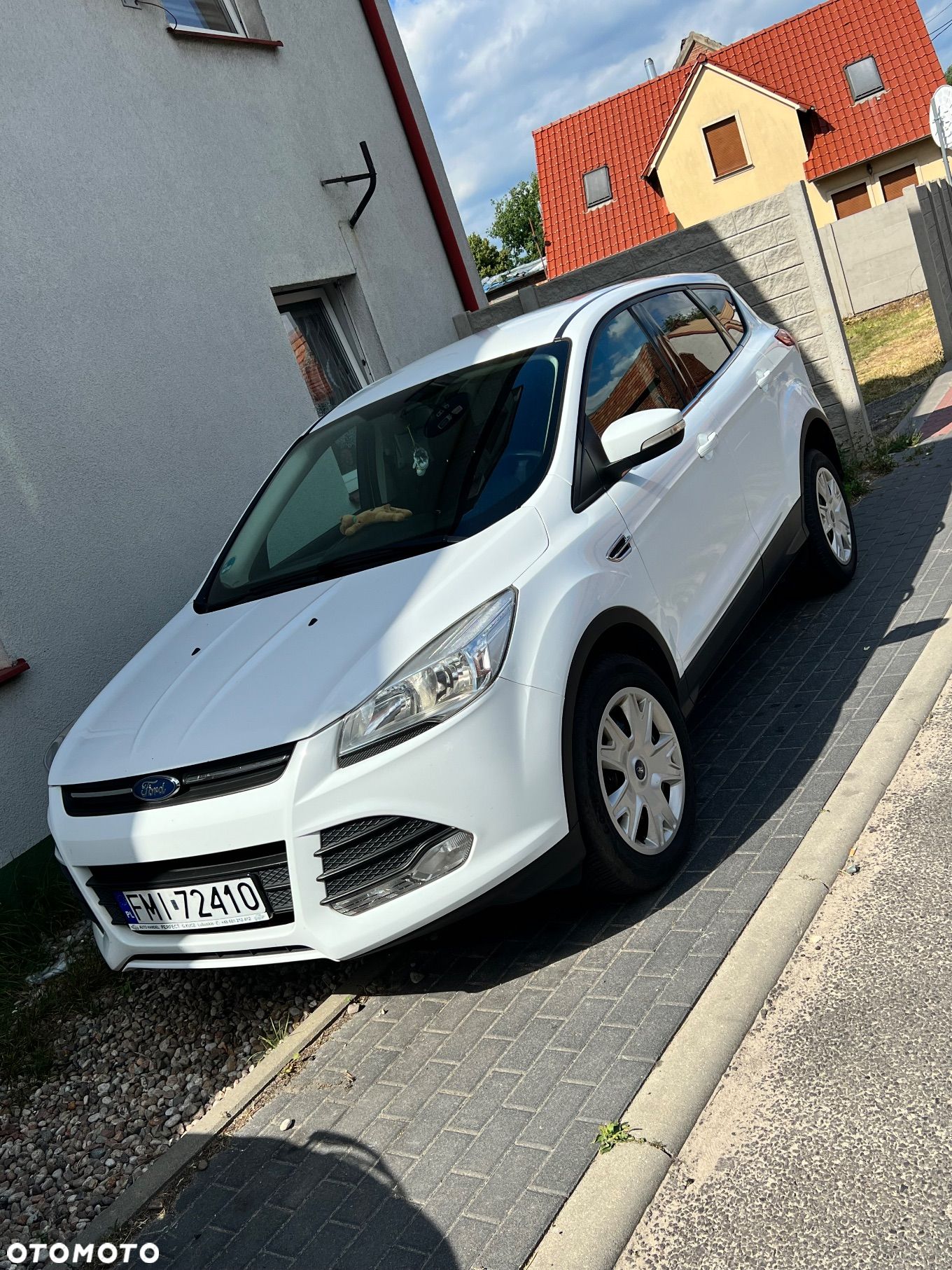 Ford Kuga - 1