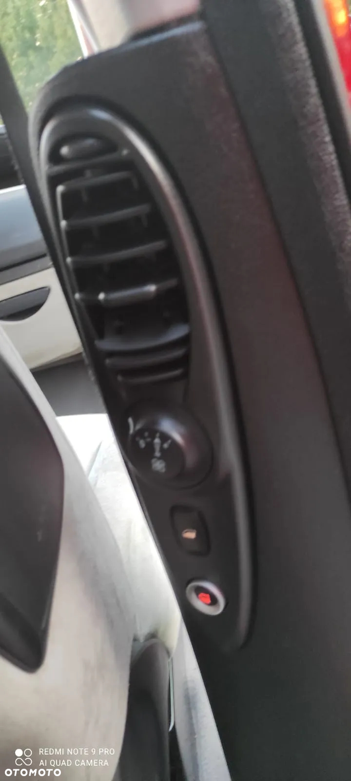 Citroën C8 2.2 HDi Exclusive - 32