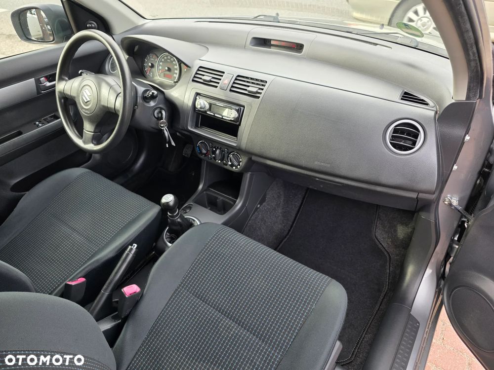 Suzuki Swift - 9