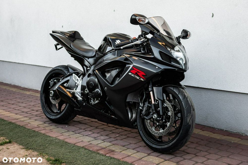 Suzuki GSX-R - 1