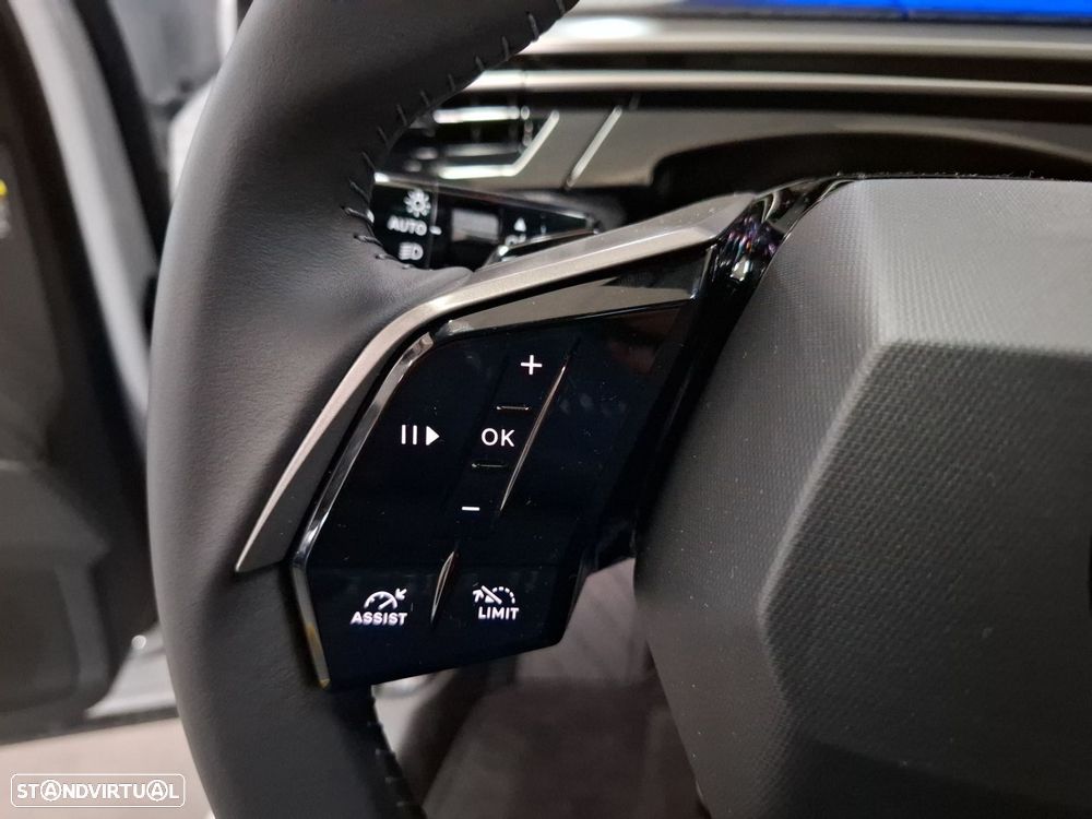 Peugeot E-3008 73 kWh Allure - 13