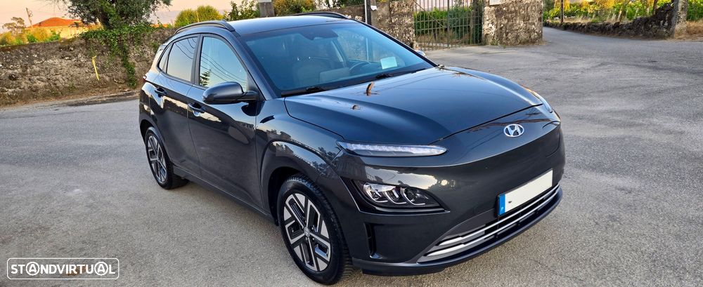 Hyundai Kauai EV 64 kWh Premium+LED - 12